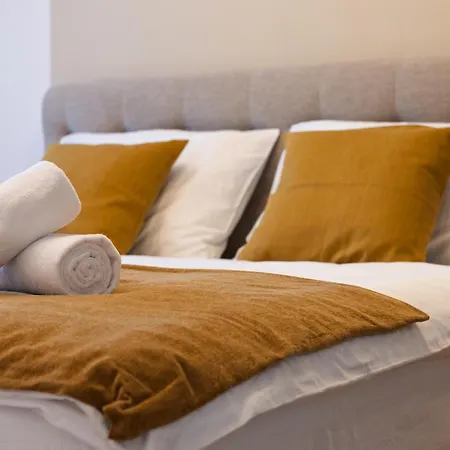 Apartman For - 2br With Free Garage Parking