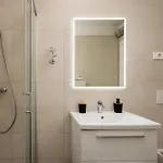 For - 2br With Free Garage Parking *