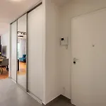 For - 2br With Free Garage Parking * ספליט