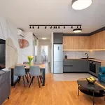 For - 2br With Free Garage Parking ספליט