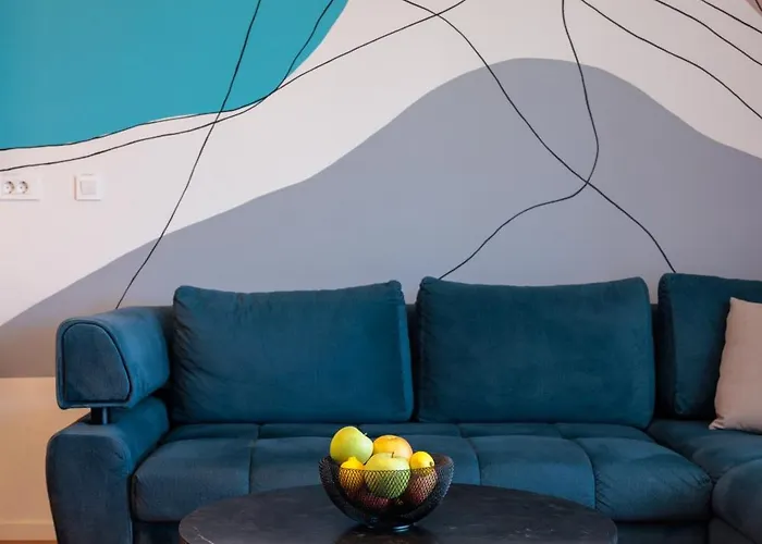 For - 2br With Free Garage Parking * ספליט