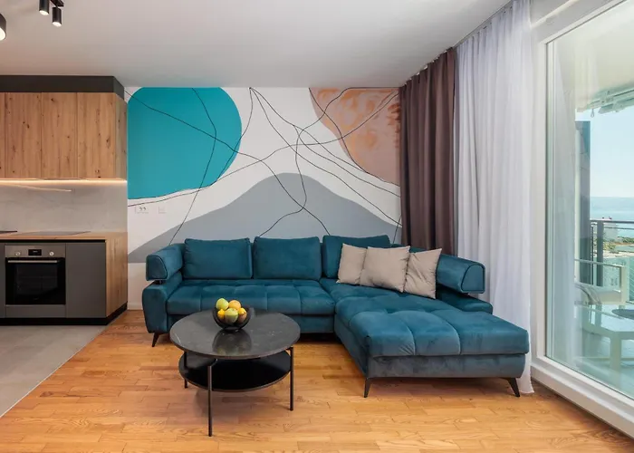 For - 2br With Free Garage Parking דירה