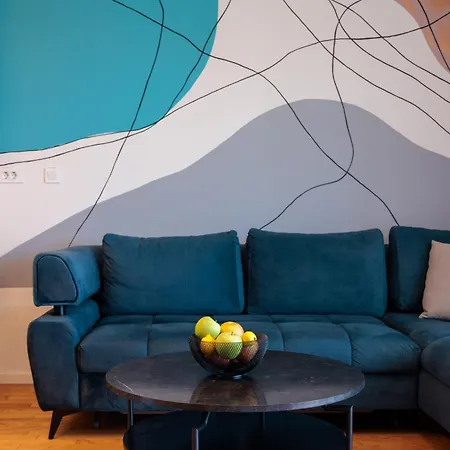 For - 2br With Free Garage Parking * 스플리트