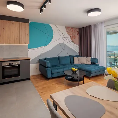 For - 2br With Free Garage Parking * 스플리트
